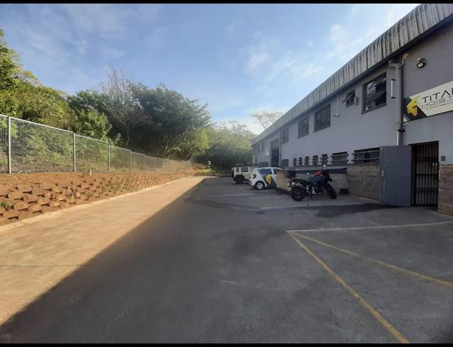 283M² WAREHOUSE TO LET IN WESTMEAD